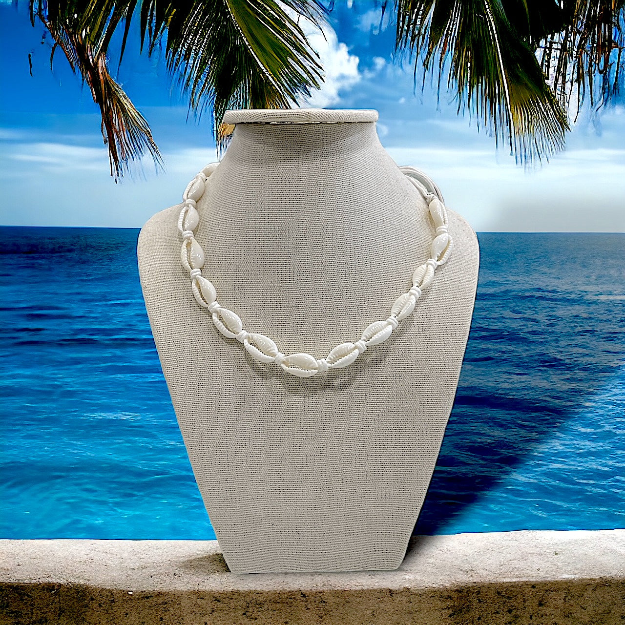 IJ31451/WHT Collier Cauri Blanc